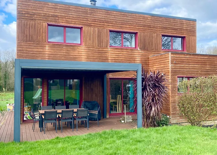 Maison 180M2, Jardin Clos, 2 Terrasses, 5 Mn Dinan