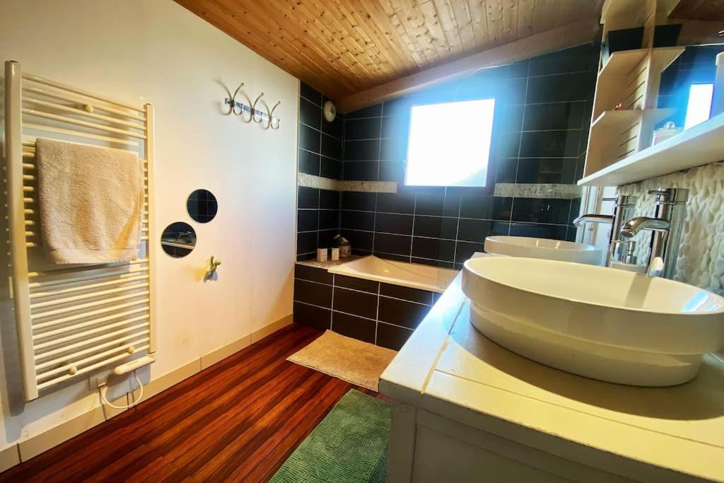 Villa Maison 180m2, Jardin Clos, 2 Terrasses, 5 Mn Dinan Vilde-Guingalan